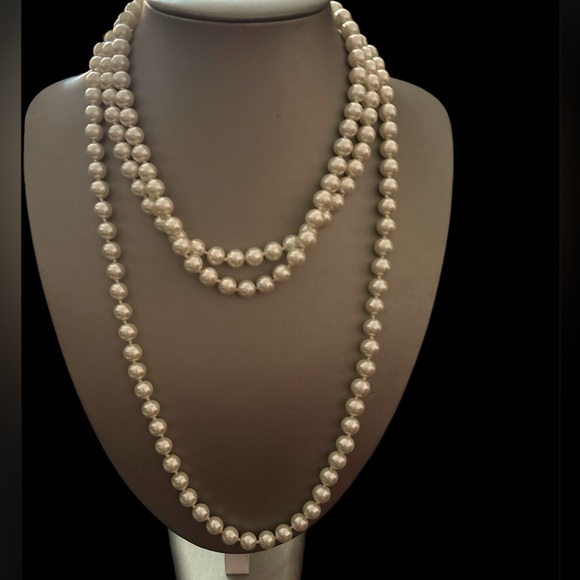 VINTAGE ESTATE FAUX PEARL HAND KNOTTED STRING STRAND NECKLACE 44” - Picture 4 of 13